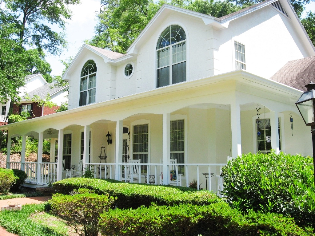 Interior painting project in Orlando Florida with clean sharp details